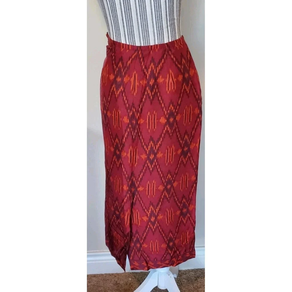 Jones NY Women's 100% Sandwashed Silk Skirt Sz 2P‎ Lined Red Asian Inspired
